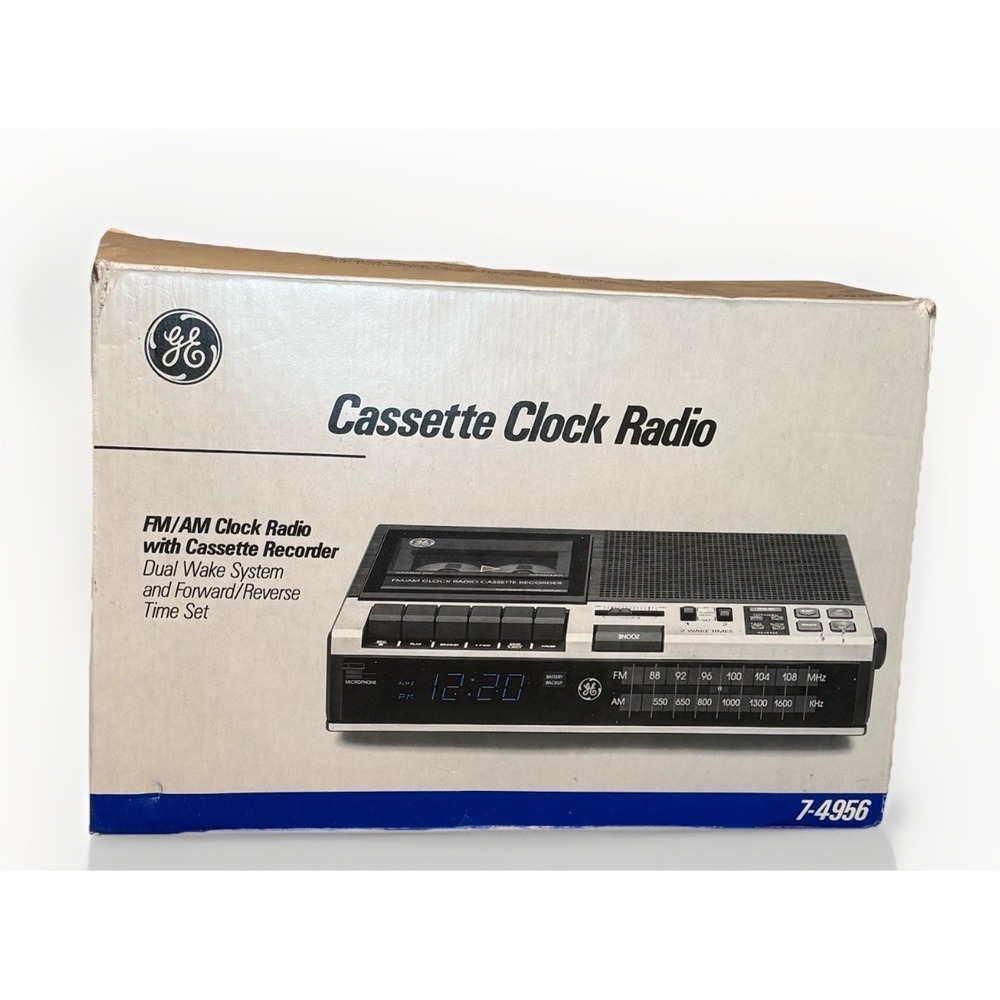 VTG GE General Electric 7-4956 AM-FM Cassette Tape Player Alarm Clock Radio NOS